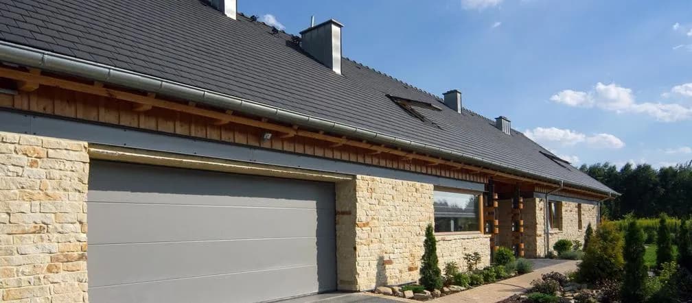 Szary dach jaka elewacja - odkryj idealne połączenia kolorów dla domu