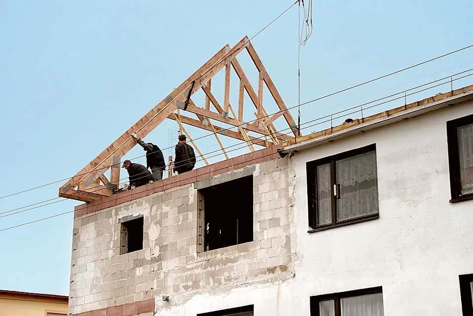 Jak podnieść dach bez rozbierania - skuteczne metody i techniki