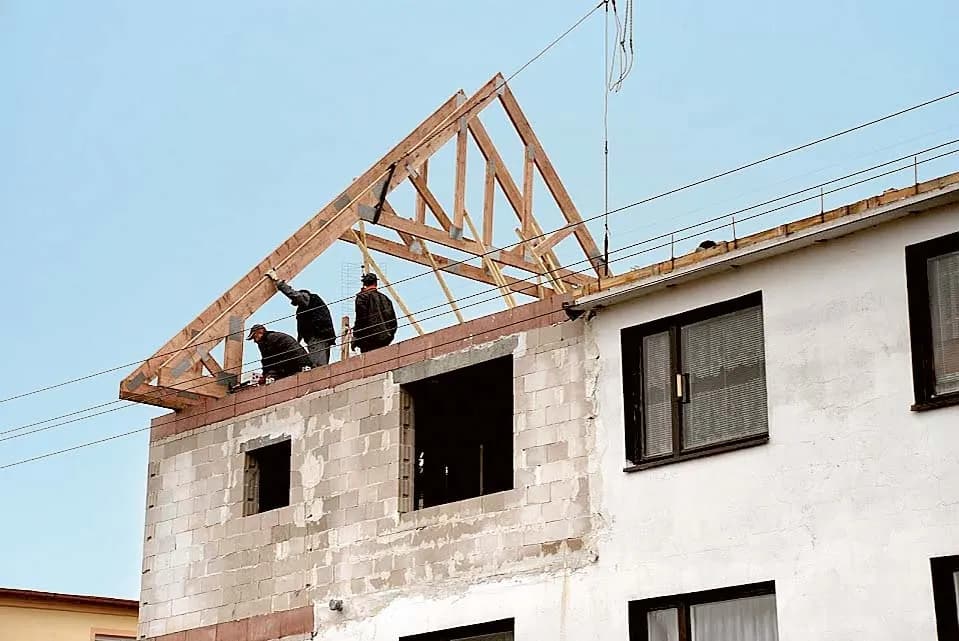 Jak podnieść dach bez rozbierania - skuteczne metody i techniki