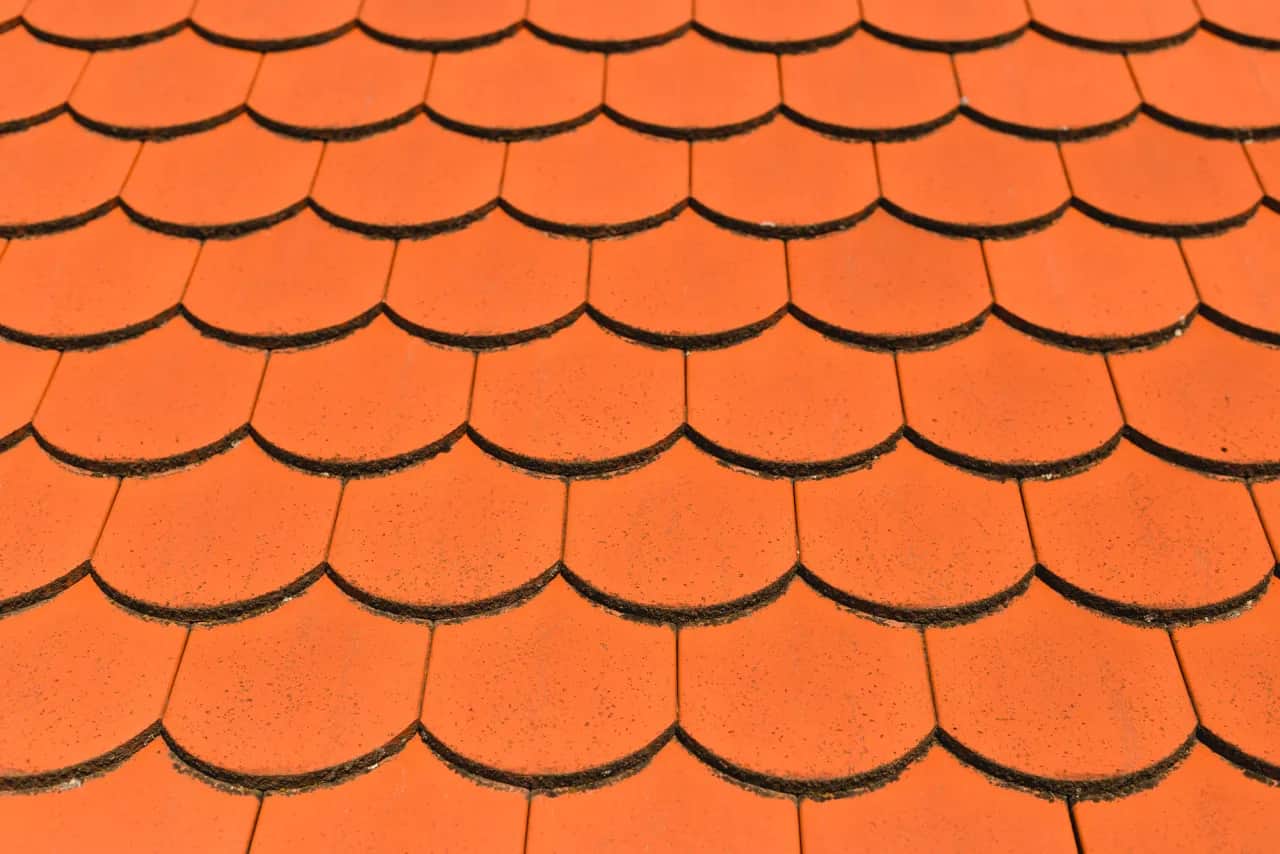 Ile dachówek karpiówek na m2? Kluczowe informacje i obliczenia